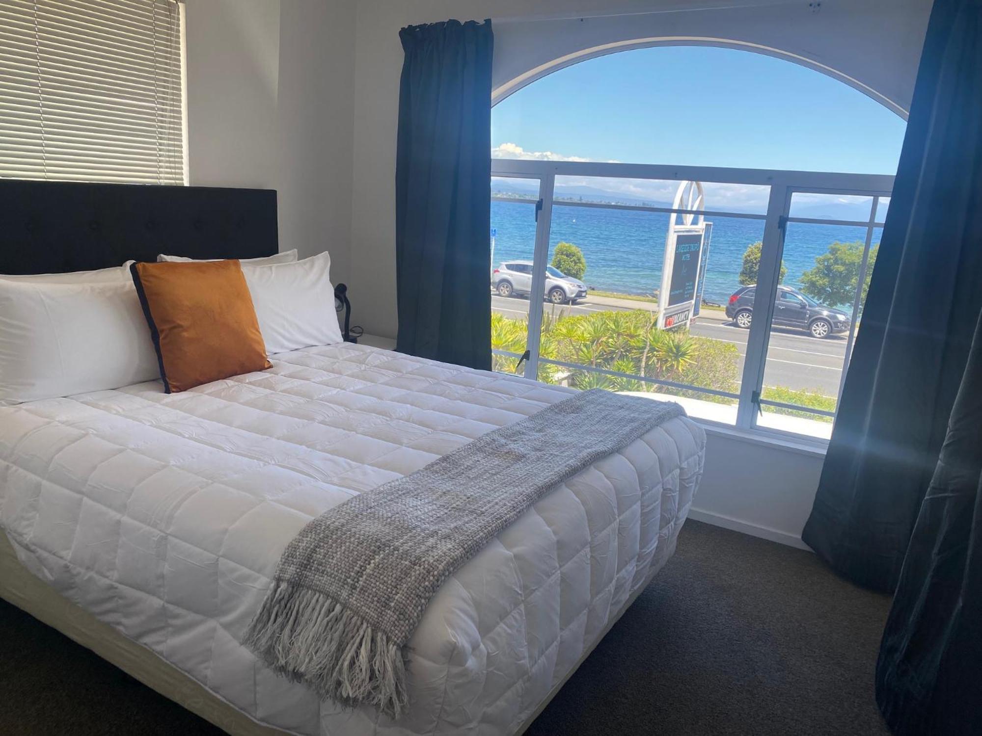 Lakeside Taupo Motel Экстерьер фото