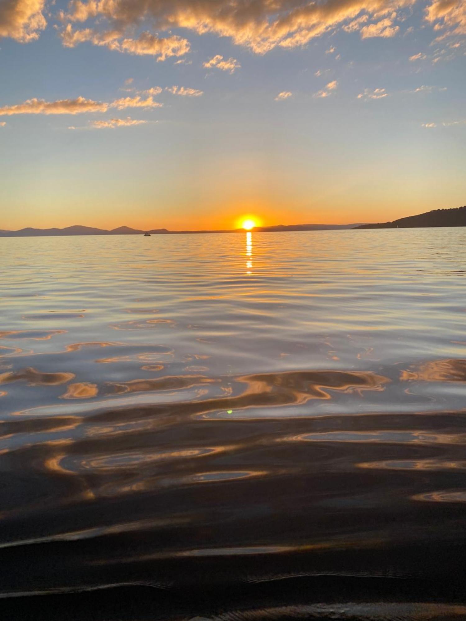 Lakeside Taupo Motel Экстерьер фото